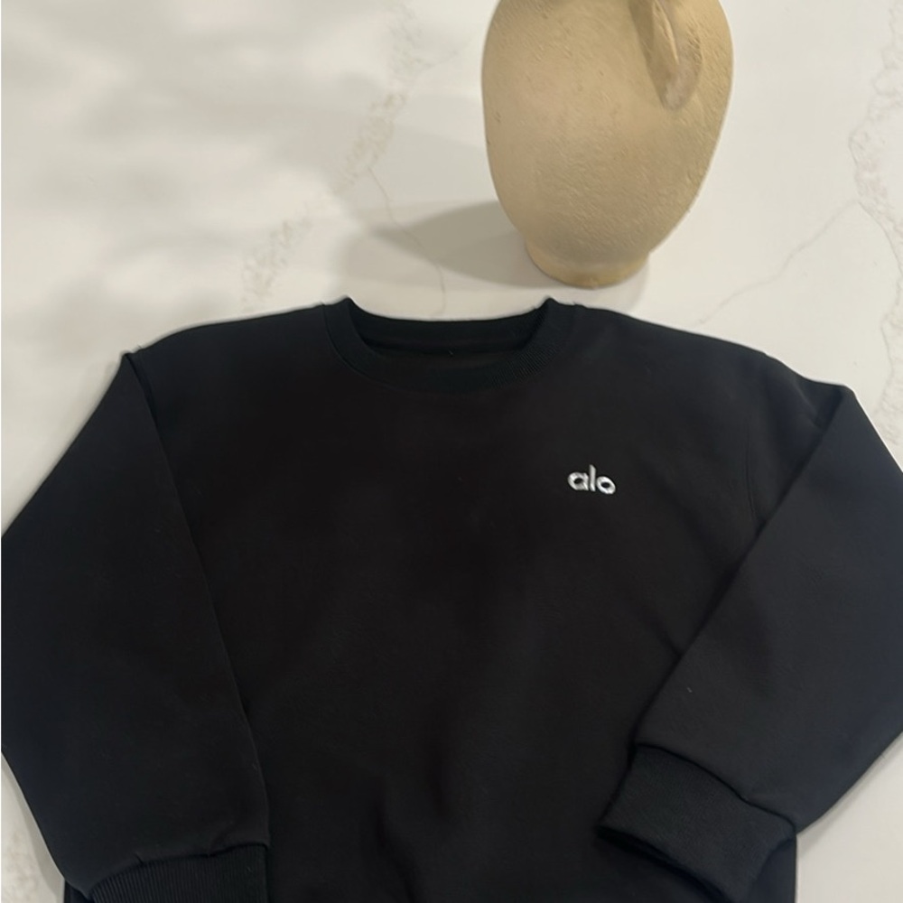 ALO Yoga Classic Black Crewneck Sweater XS
